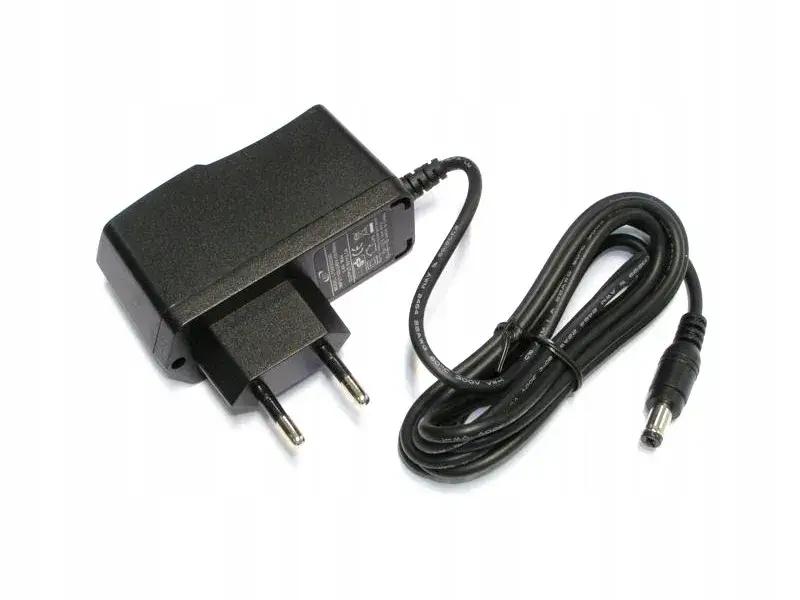 Адаптер питания 0520 5V 2A 5,5x2,1mm front